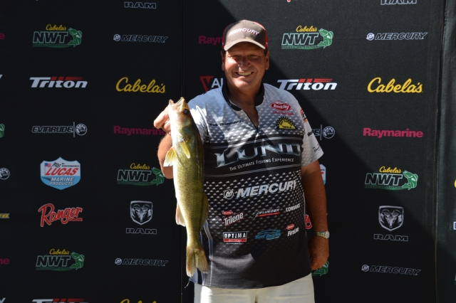 635F91AA-A9CD-43DB-934E-0E16282A6B56