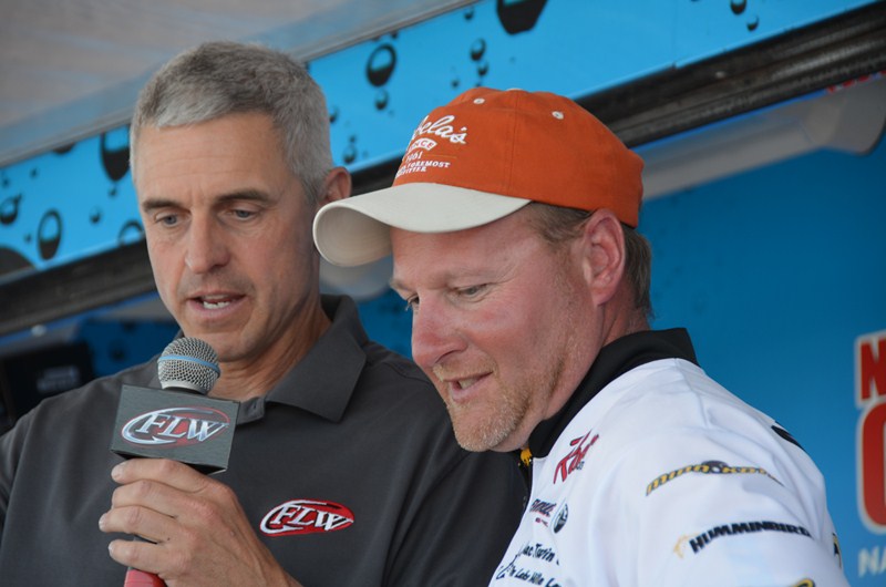 63683825-DCB8-4AF7-B88A-7D658A21E958