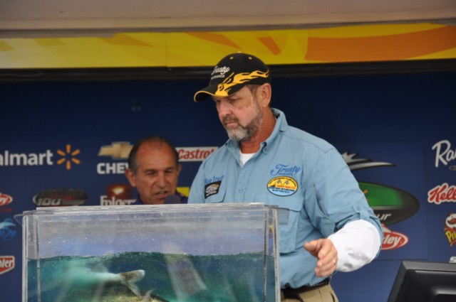 636BB98C-819E-44A6-8B13-61B0668171D9