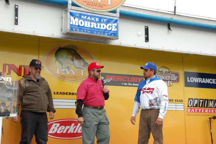 637B5ABD-3391-4285-9C14-3893D47D3D10