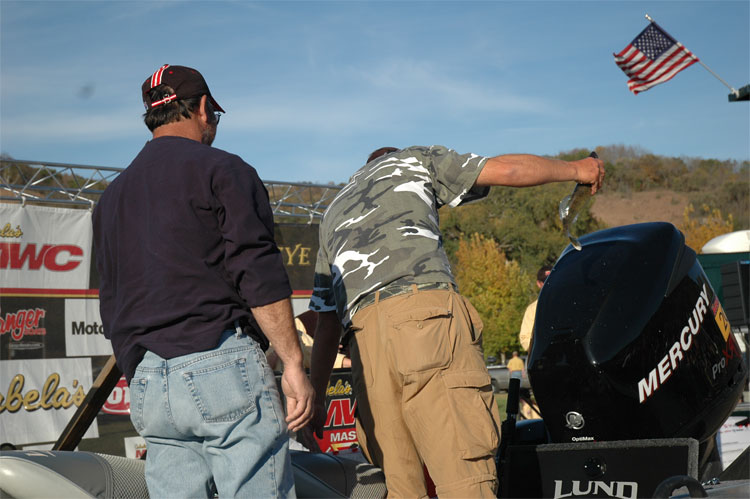 639E8732-FFEA-4A5C-9089-32D57F651004