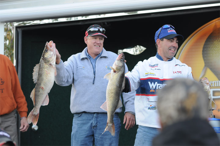 63C37D9C-930D-4566-91C2-6A9BFF1B617E