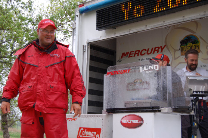 640E9B38-38A7-4448-B7DE-43E1CB933DB6