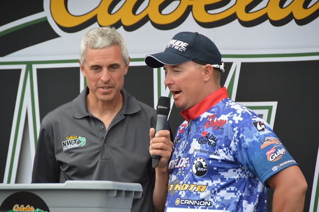 64A30349-4DFD-441E-8E17-62B3C80D1CCF