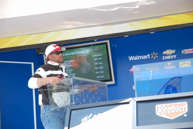 64E06145-64FA-416D-9080-EFA4699399BF