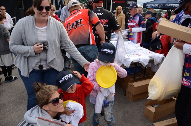 65074086-8DB7-4780-987E-C6BEE2A39122