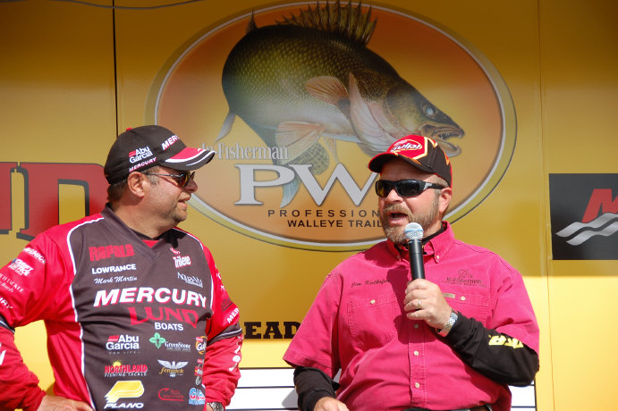 6538CBB3-3519-4A81-96CC-0A3985D32D50