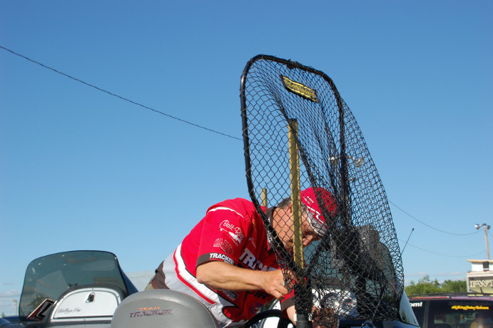 654322B4-4DFA-42FF-8AB2-E86EDDEF5BF8