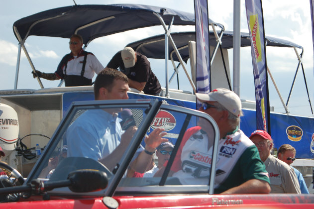 656F8FF7-941B-465C-A0F3-FA40E17830B9