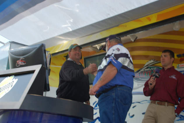 65CC777E-5732-4BFB-AB66-C3DA766F39F2