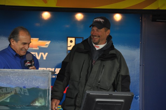 65EA2AD0-F839-413E-A0B2-B15CA07BED6D