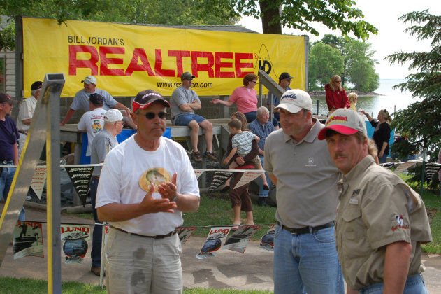 66916C36-4BED-484A-A358-116F8BB5958F