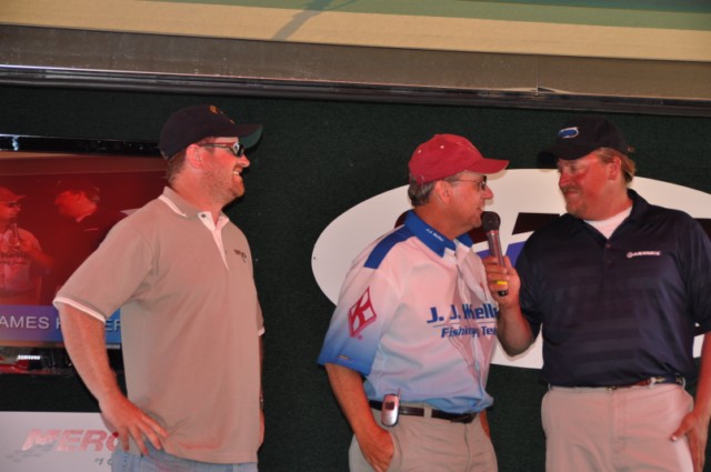 66AEFDB6-C025-4BCE-8943-017EE28B3CAB