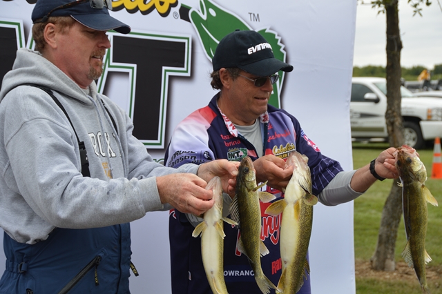 66CD1F33-85E2-4718-BD92-24A045140D21