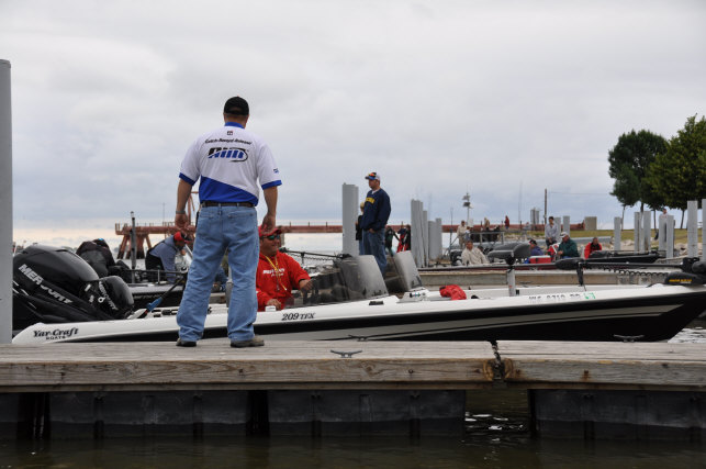 66F4B373-2E15-4F3B-86E9-D04A688C98EF