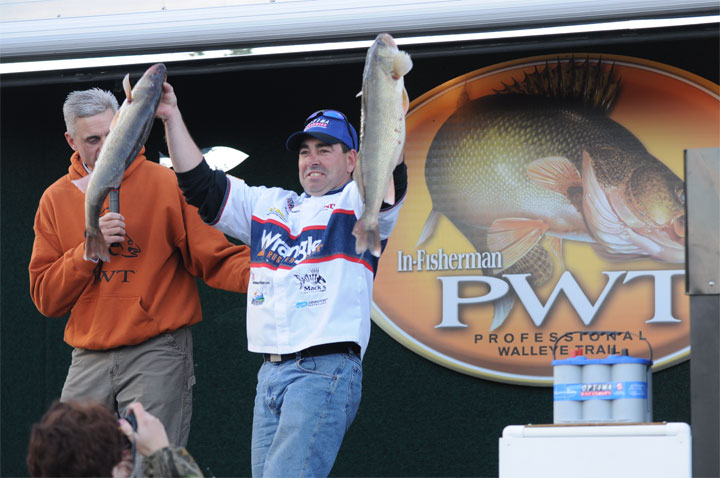 66FAA053-0D54-4B0D-A849-CD0791E0FF4C