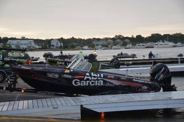 6725DD28-269C-4433-A966-766FC9991B70