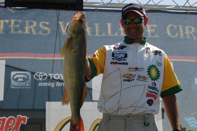 672F34C5-3E75-4A8E-BDDA-8B7B7BD64372