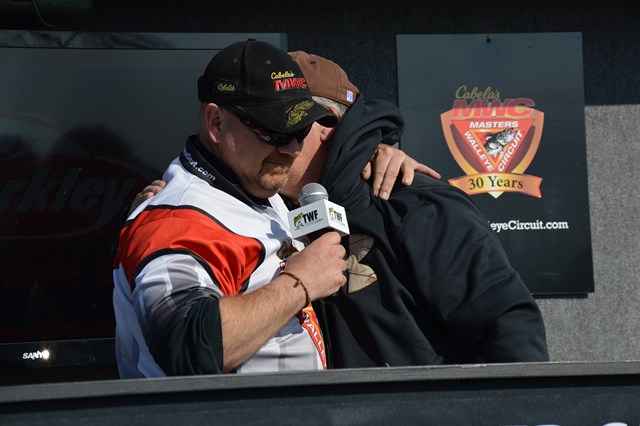 6737E1D0-4332-436C-848D-07A5166E16C0