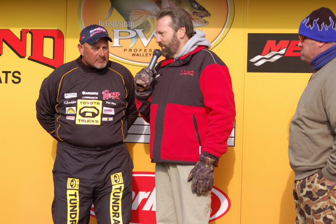 6789D806-8F72-40A1-8451-3F0ED7B80AC4