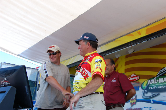 679F7EFB-63F5-439E-83F2-B1A4DC78D40F