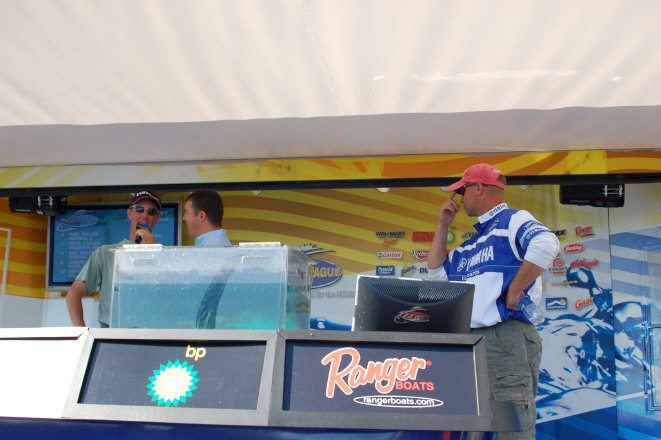 67B9649E-0629-4CFE-8E0A-42F8BF9BFDD4