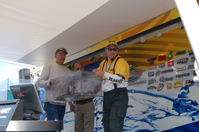 67BA79C7-5F4E-4575-86DD-0BE221DB5F41