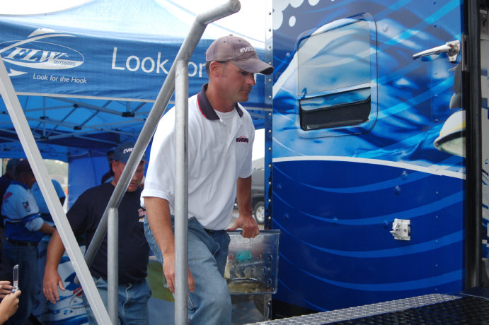 67BB45F9-AF55-4568-99D1-F03D09BDDBDF