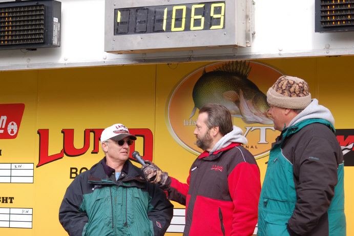 685B3CB2-2180-469F-B2C0-941CE6574F2B