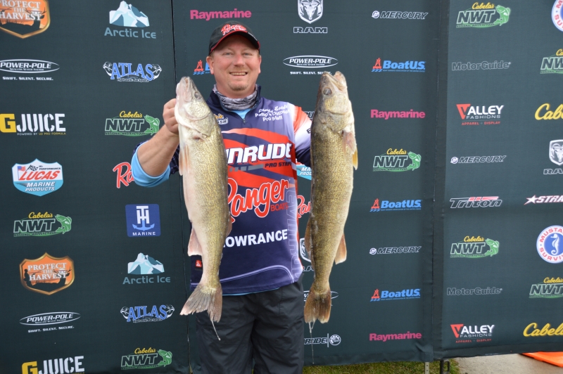 6892CF73-7F2B-4B2A-B0F9-3F2CF1A4814E