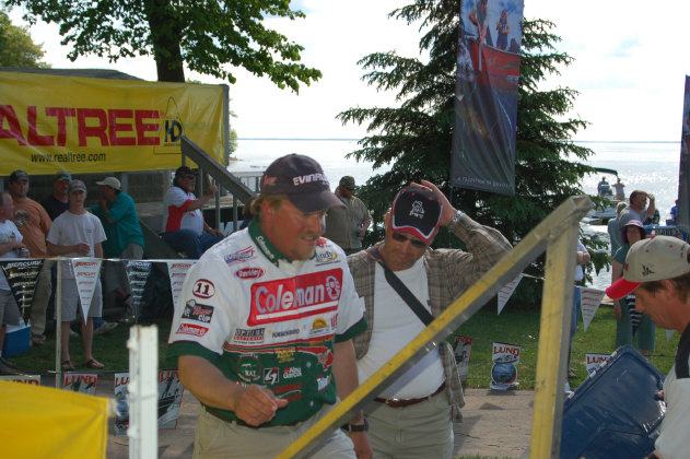 6895458E-88E0-4281-9712-4B2A4D0EDCBE