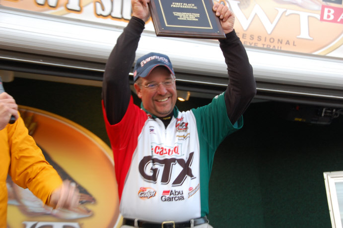 69346709-77ED-48EE-BC3F-8822BAE310CC