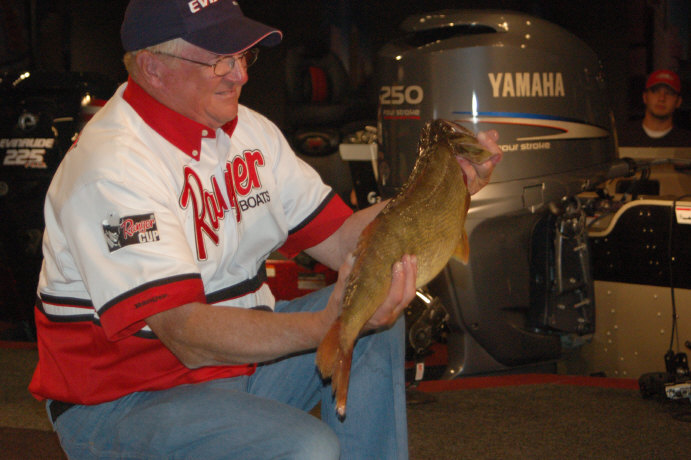 6935A09D-BF30-4698-8A90-C02B5AA50695