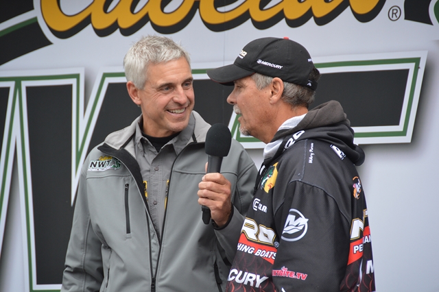 6959831F-E88D-448A-AC5D-D5A0B8203AFD