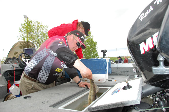 695E7D53-B999-47ED-AE2F-46B63195158A