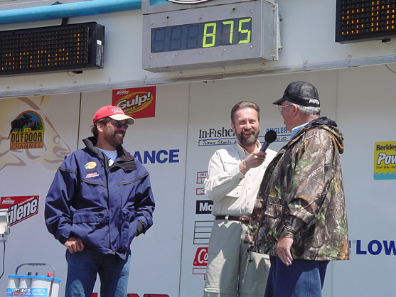 69647F12-B61D-4C07-B9B3-D554A4B1B2EA