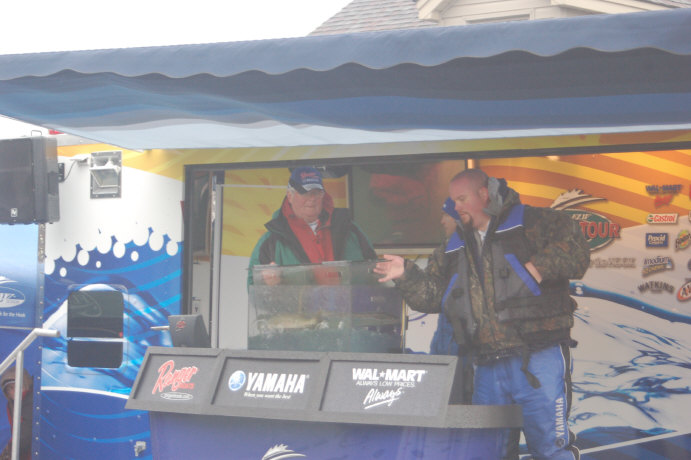 699DD3A9-BD4C-44C6-8F12-6514A2283287