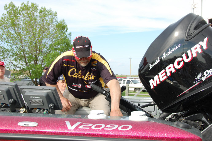 69BD1ADE-619A-451F-8DAD-11F2EA190A3B