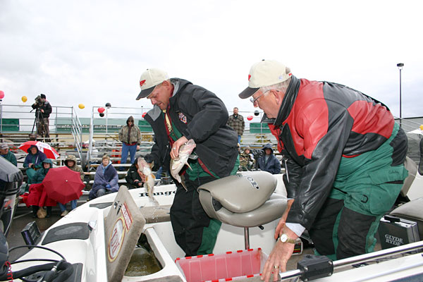 69C5C38E-0444-4FCF-BE60-69458A365573