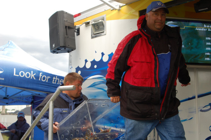 69C79FE4-B75B-41CF-BEA2-1D67CC935779