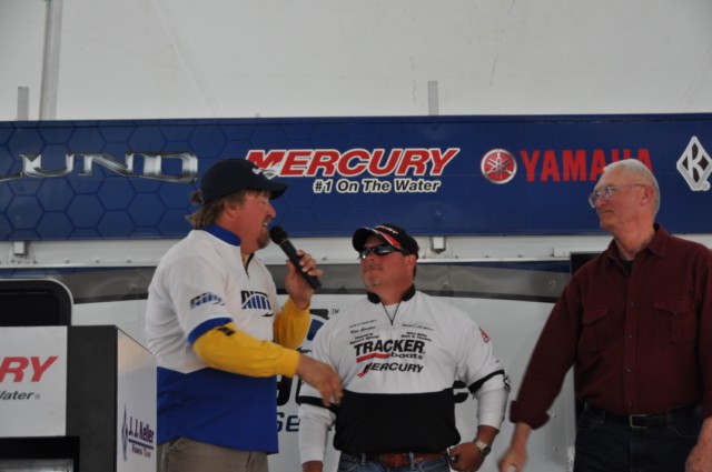 6A02B736-B13A-4E5A-84DE-CB62EFA52091