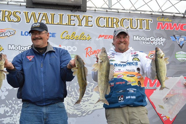 6A041735-6C95-45E5-AE6C-5EFF479723D4