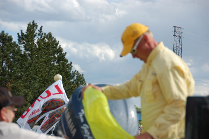 6A0CA95B-1438-44E8-A856-75827C8FF0DB