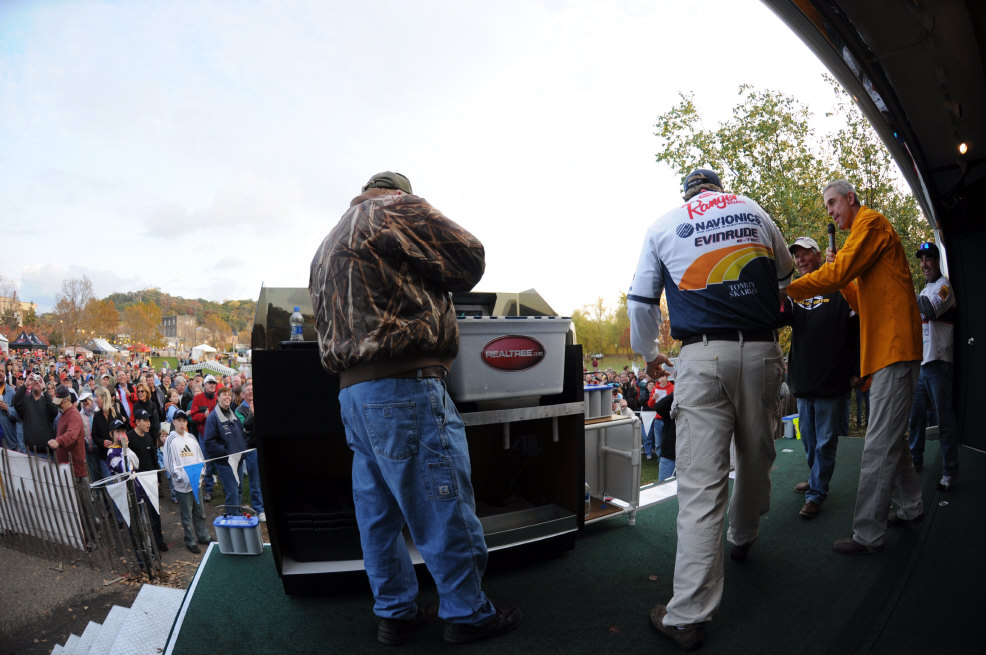 6A131F10-FDFC-4BA0-814B-E63CE9F1EDDC