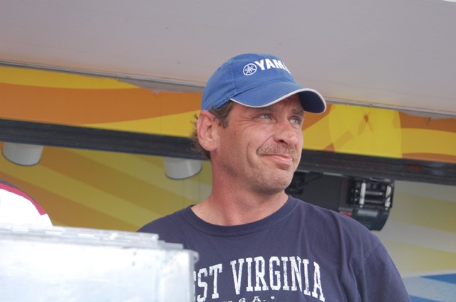 6A4495DF-3EA1-409F-B098-EBA0E6CAF774