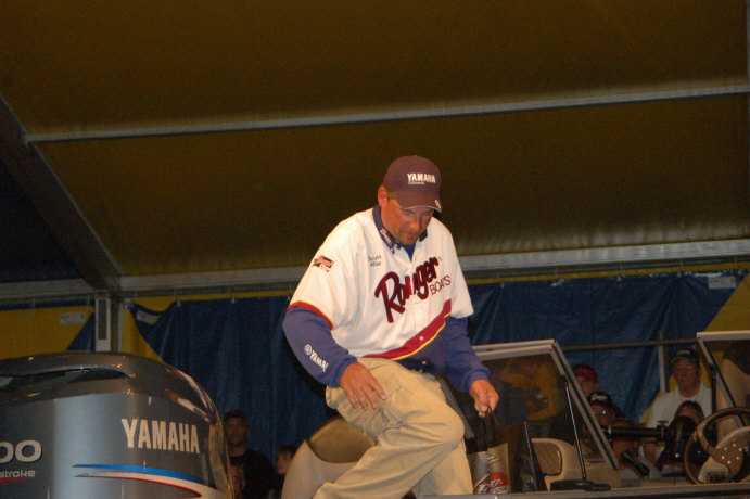 6A5AF30B-A36C-44C2-8FF9-47689F90C948