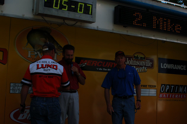 6A7BC8A6-3381-4D55-BFE1-84ED152BE2C2