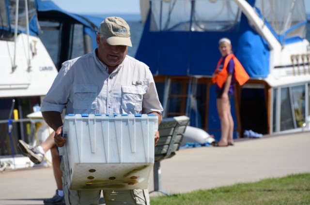 6A985C4E-FC72-4104-9515-B3FBF1132650