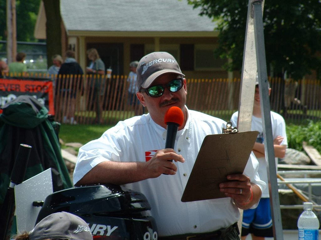 6AA8B900-7C42-4643-8F04-C6019D810D97