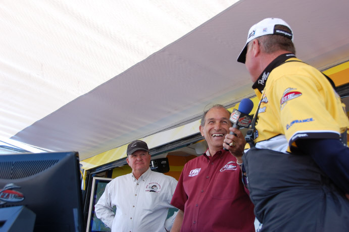 6ABE5C8E-D4D4-4818-87B9-8369FA1BD0BF